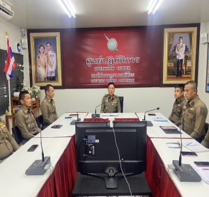 จัดอบรมข้าราชการตำรวจ ในสังกัด เรื่อง ข้าราชการตำรวจพึงปฏิบัติตน เพื่อรักษาจริยธรรม ในการประชุมบริหารประจำเดือนของหน่วย